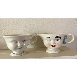 Bailey's Irish Cream 1996 Limited Edition Yum Winking Sugar Bowl & Creamer Set